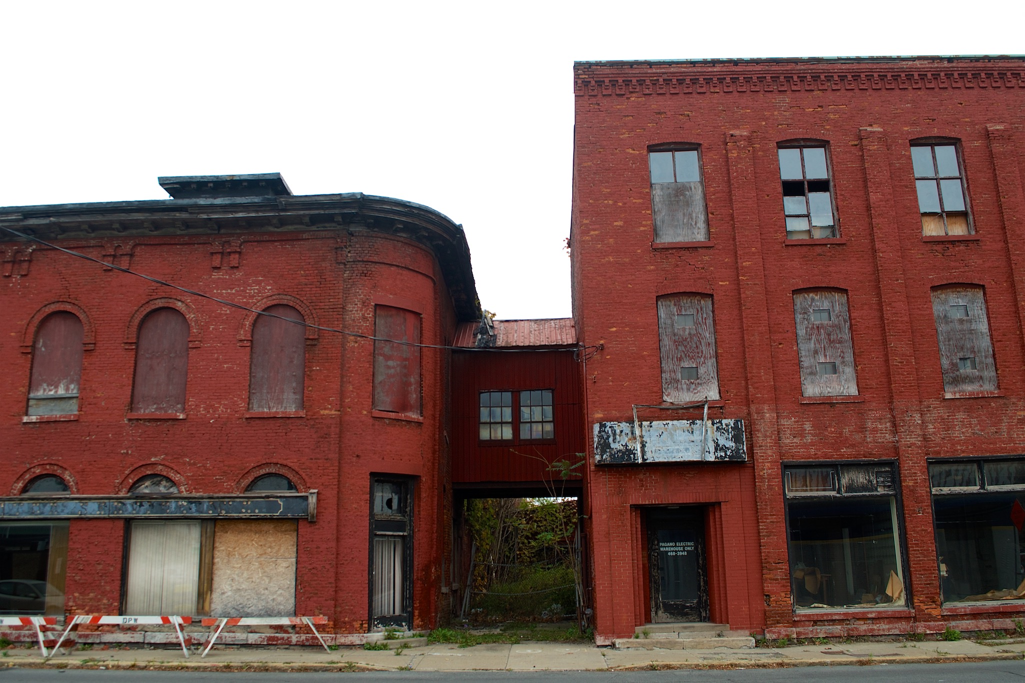 Abandoned red buildings on South Townsend
	       Street in Syracuse NY